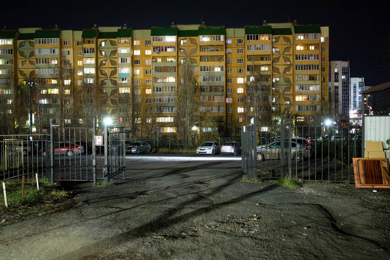 Глава Курска Евгений Маслов встретился с жителями дома по улице Майский бульвар, 9 Глава Курска Евгений Маслов встретился с жителями дома по улице Майский бульвар, 9