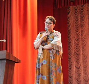 Врио министра здравоохранения Курской области провела встречу с жителями Солнцевского и Мантуровского районов