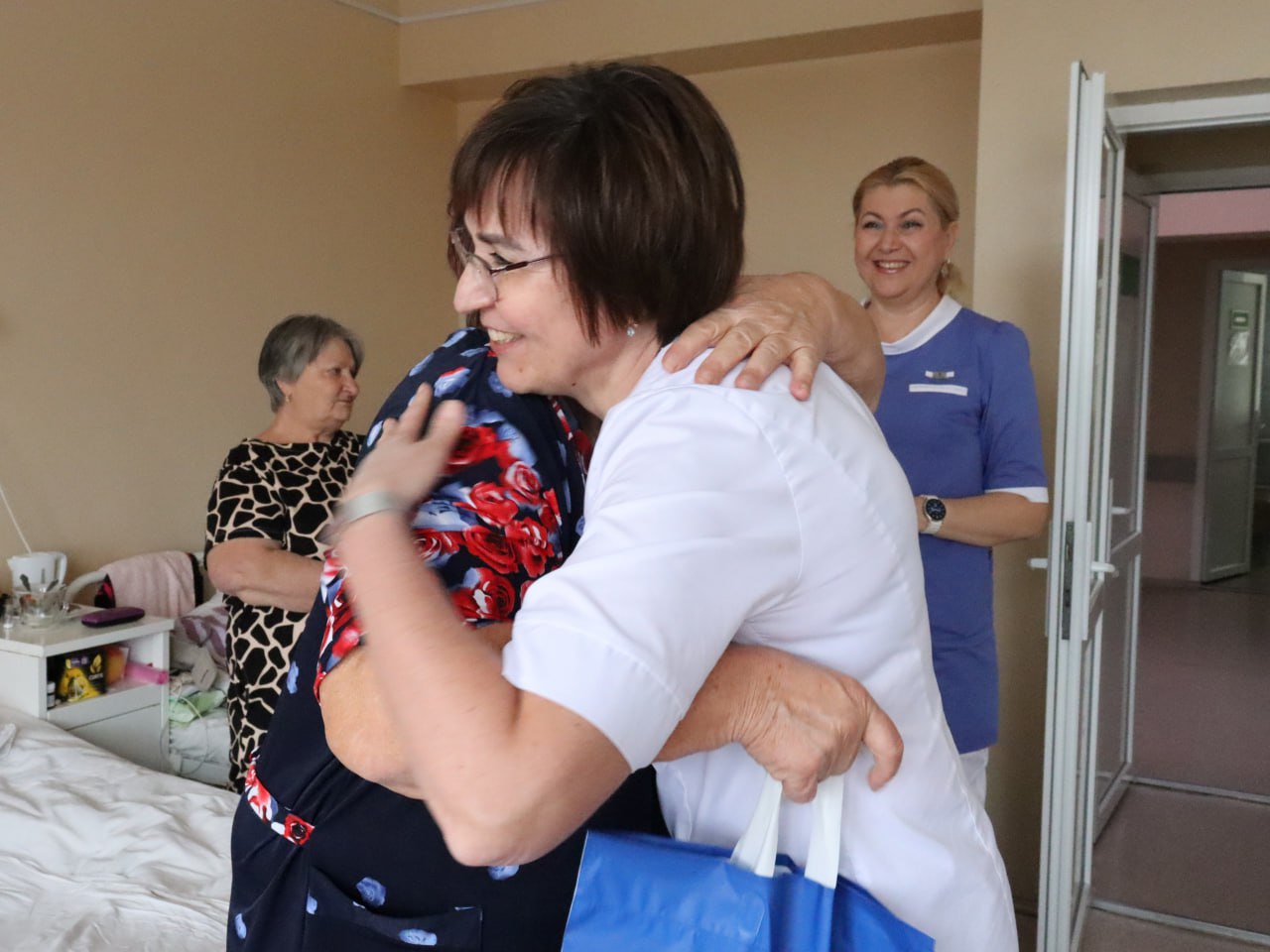 В Курской областной больнице прошла акция, посвященная Всемирному дню борьбы с диабетом В Курской областной больнице прошла акция, посвященная Всемирному дню борьбы с диабетом