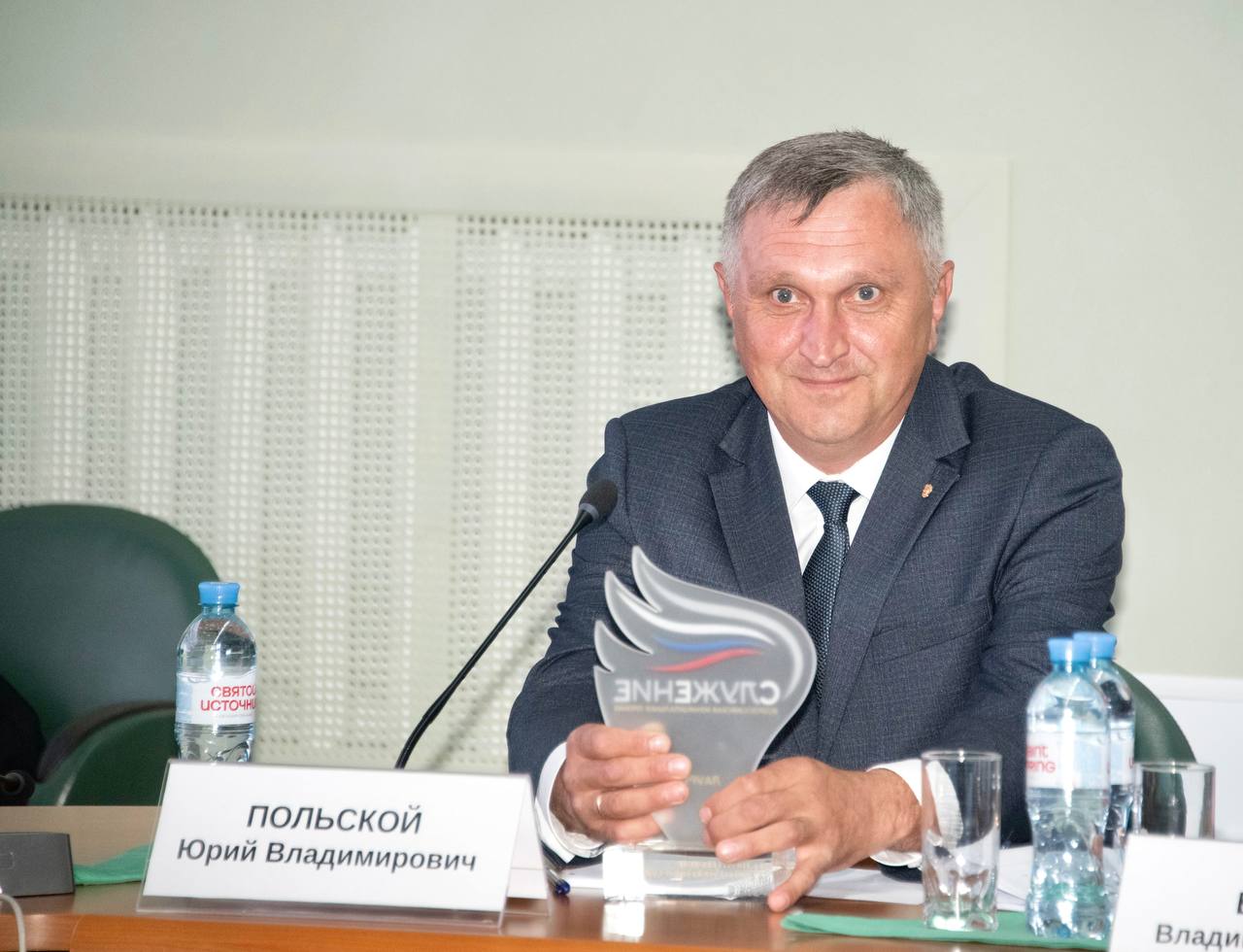 В Курской области продолжается прием заявок на премию «Служение» В Курской области продолжается прием заявок на премию «Служение»