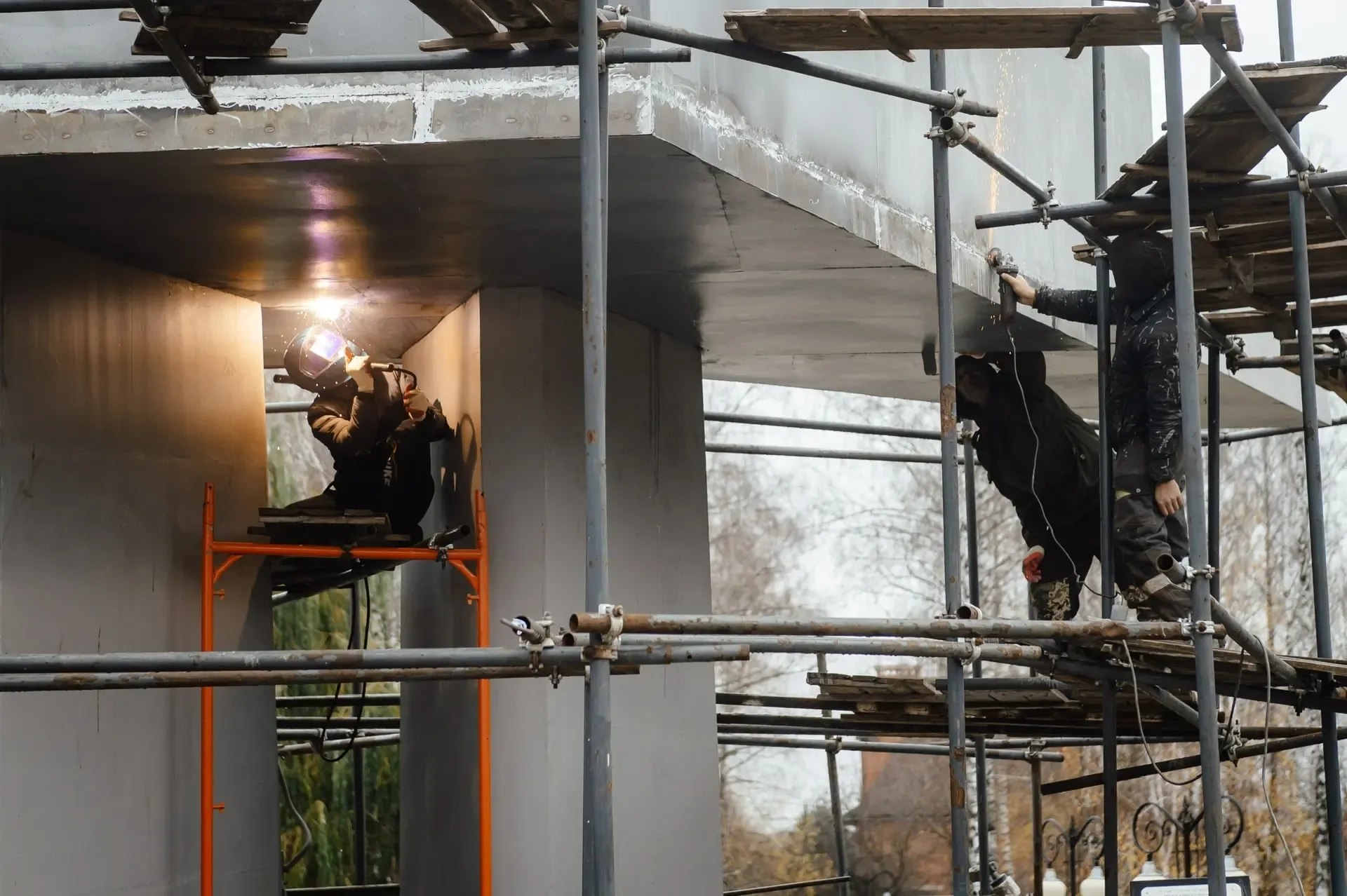 Губернатор Курской области Александр Хинштейн 16 ноября вместе с коллегами провёл воскресный объезд Курска Губернатор Курской области Александр Хинштейн 16 ноября вместе с коллегами провёл воскресный объезд Курска