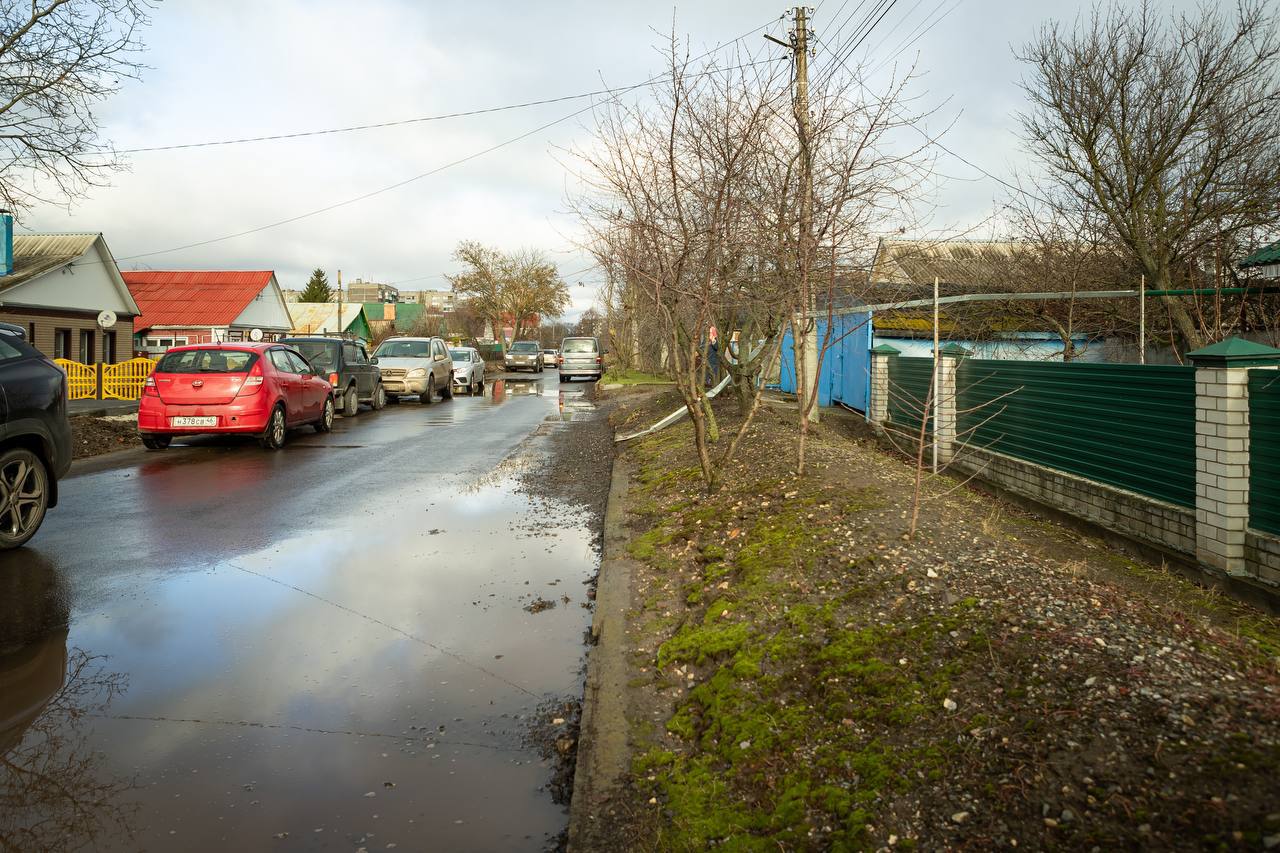Евгений Маслов: Сегодня во время объезда вместе с губернатором Александром Хинштейном посмотрели несколько адресов, где у жителей возникали нарекания на качество ремонта дорог Евгений Маслов: Сегодня во время объезда вместе с губернатором Александром Хинштейном посмотрели несколько адресов, где у жителей возникали нарекания на качество ремонта дорог