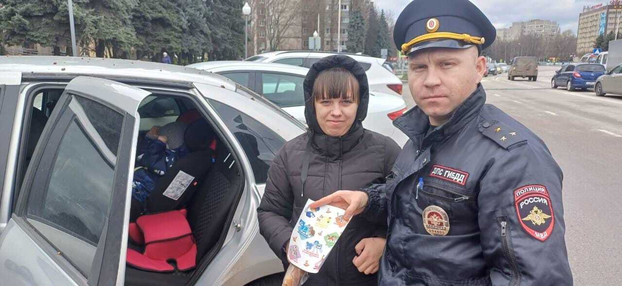 Заместитель начальника Курчатовской Госавтоинспекции призвал не пренебрегать правилами безопасности при перевозке детей Заместитель начальника Курчатовской Госавтоинспекции призвал не пренебрегать правилами безопасности при перевозке детей