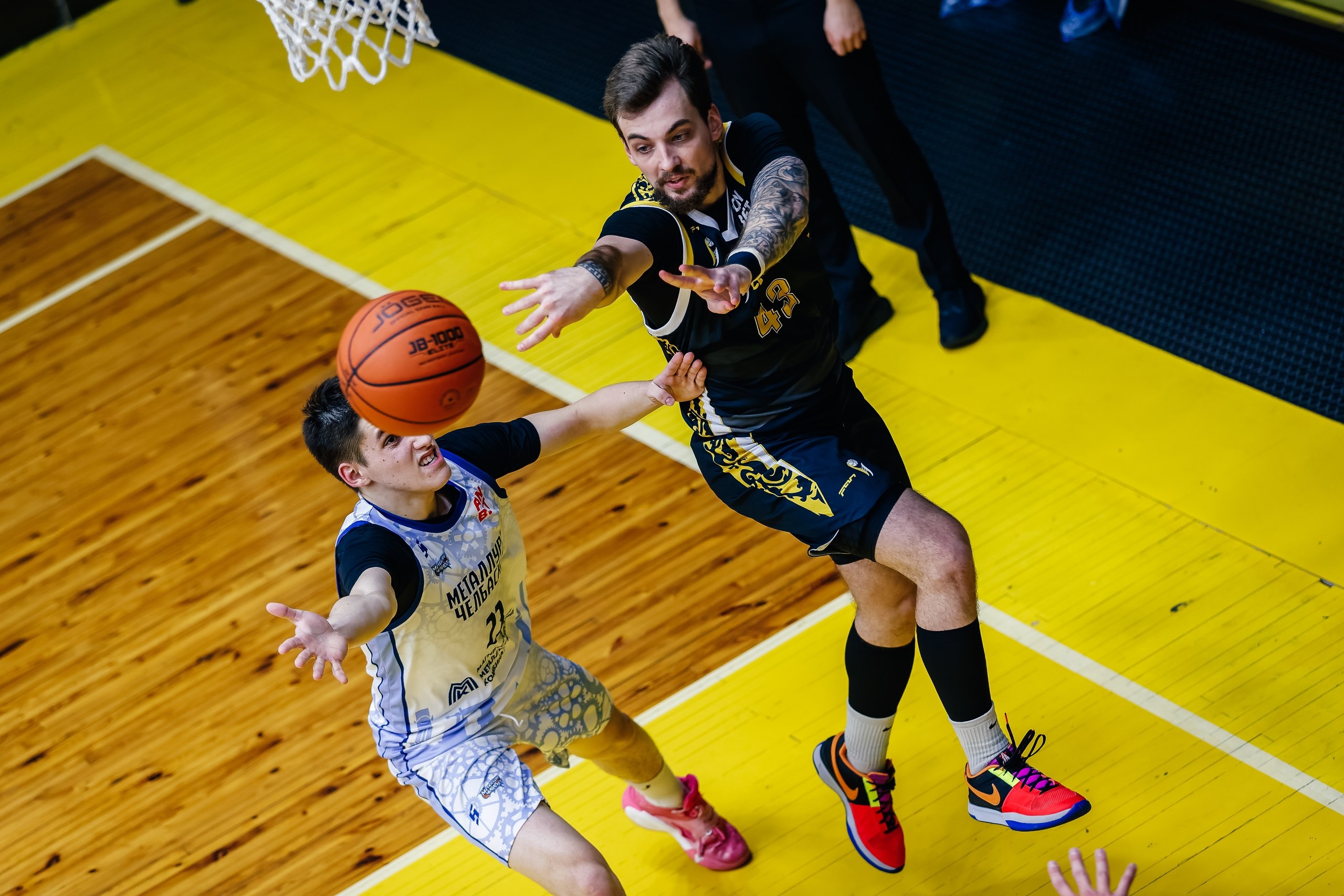 "РУСИЧИ" ДОМА!. Курский мужской баскетбольный клуб "Русичи" провел первые домашние игры в родном городе после годичного перерыва "РУСИЧИ" ДОМА!. Курский мужской баскетбольный клуб "Русичи" провел первые домашние игры в родном городе после годичного перерыва