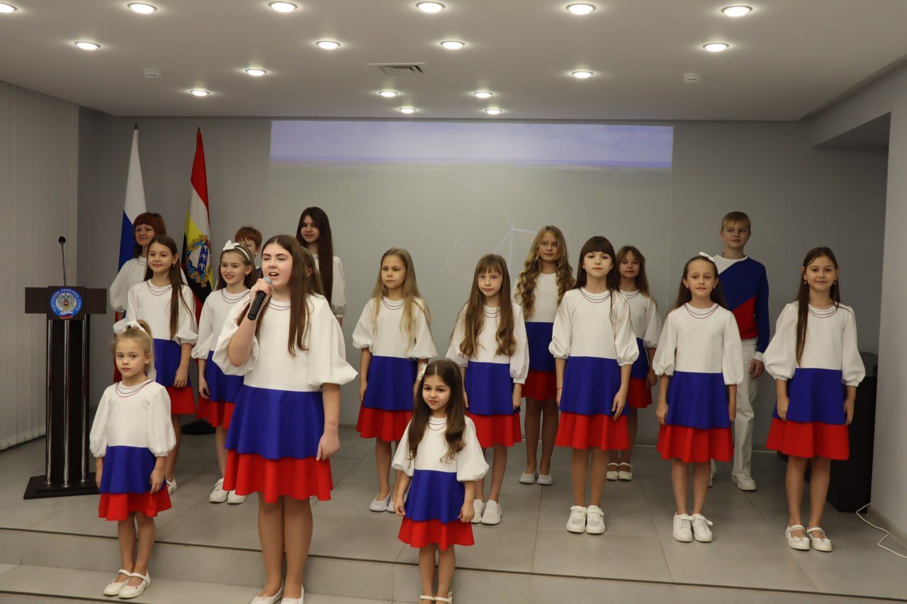 Состоялось заседание коллегии Управления ФНС России по Курской области, приуроченное к 35-летию со дня образования налоговых органов Российской Федерации Состоялось заседание коллегии Управления ФНС России по Курской области, приуроченное к 35-летию со дня образования налоговых органов Российской Федерации