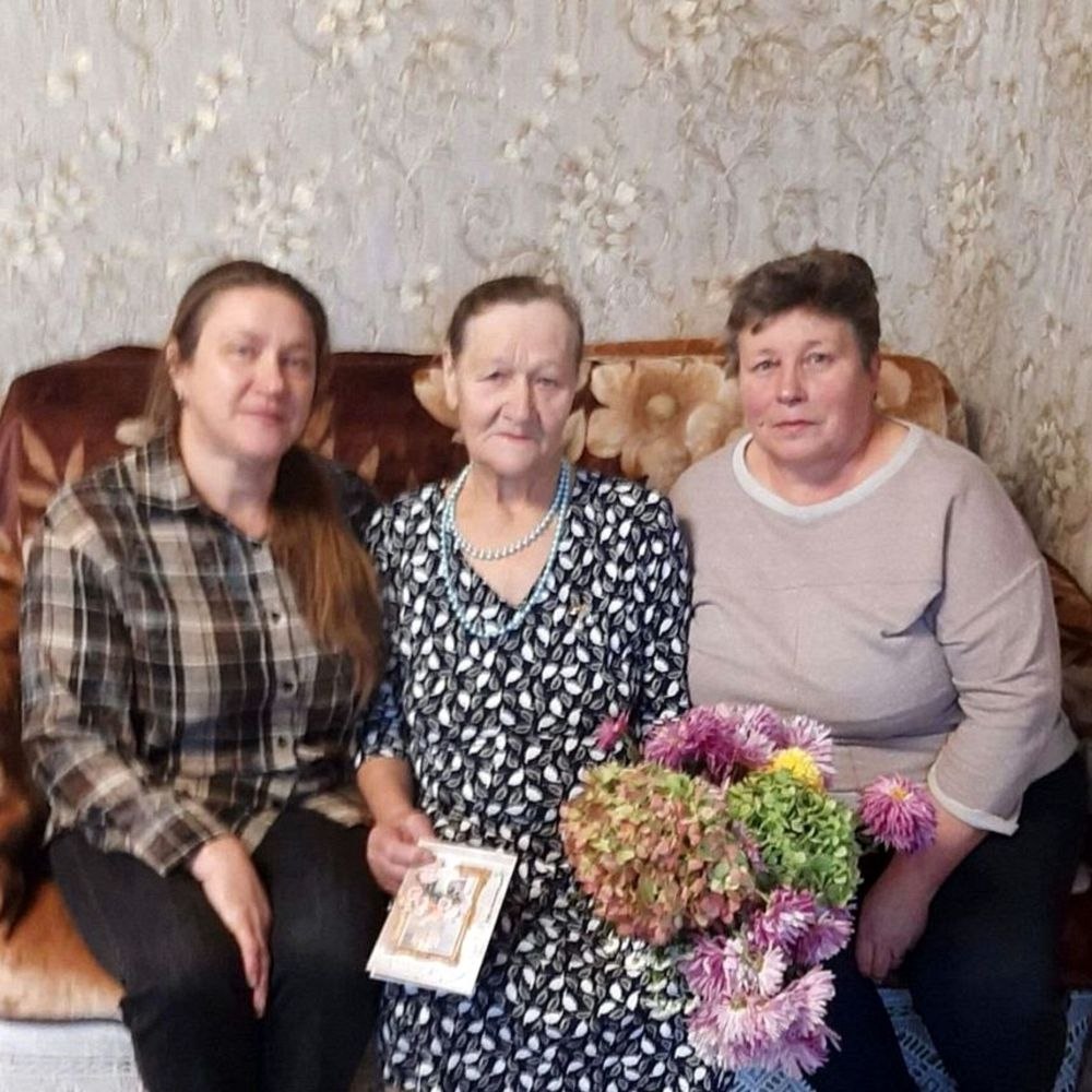 ПОЗДРАВЛЕНИЕ С ЮБИЛЕЕМ!. Жительница деревни Милаковка Антонина Ивановна Костикова отметила замечательный юбилей ПОЗДРАВЛЕНИЕ С ЮБИЛЕЕМ!. Жительница деревни Милаковка Антонина Ивановна Костикова отметила замечательный юбилей
