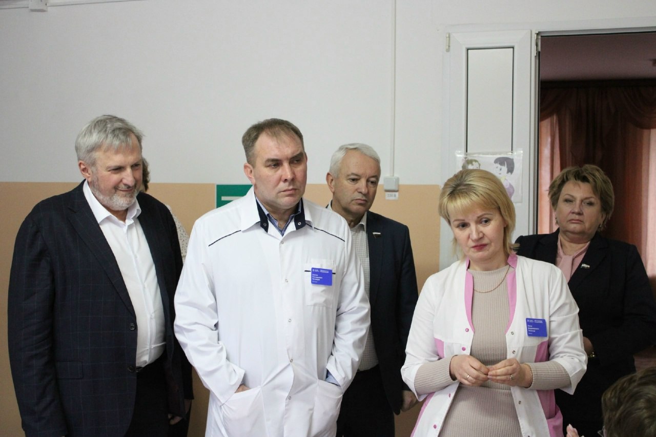 15 ноября Солнцевский район с рабочим визитом посетила врио министра здравоохранения Курской области Светлана Игоревна Ермолова 15 ноября Солнцевский район с рабочим визитом посетила врио министра здравоохранения Курской области Светлана Игоревна Ермолова