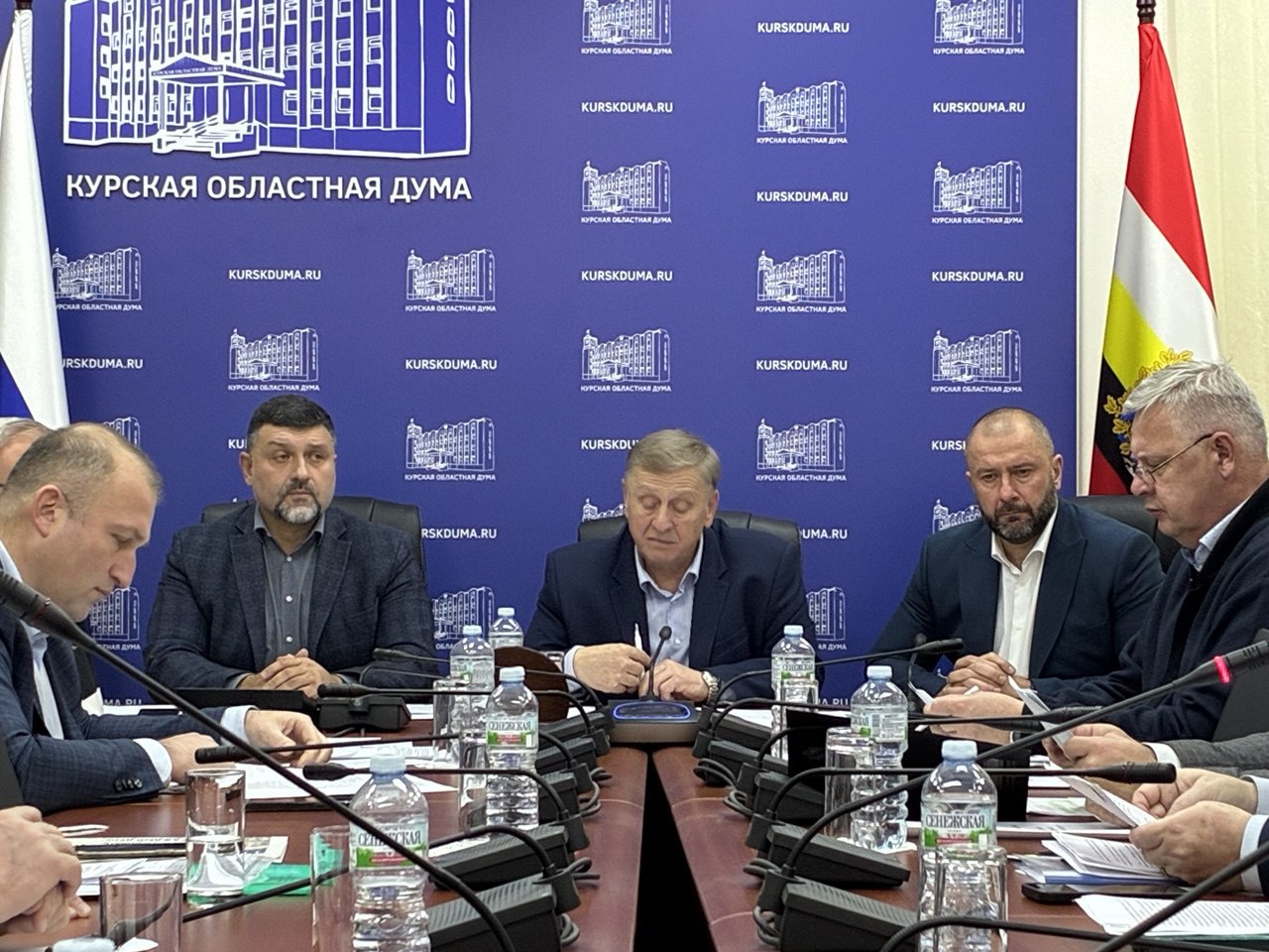 ЖКХ, дороги и соцобъекты: профильный комитет определил приоритеты ЖКХ, дороги и соцобъекты: профильный комитет определил приоритеты