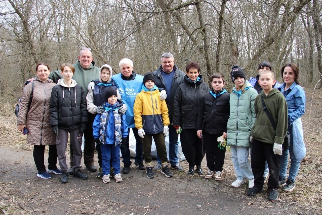 В Курской области подвели итоги Всероссийской акции «Вода России» В Курской области подвели итоги Всероссийской акции «Вода России»