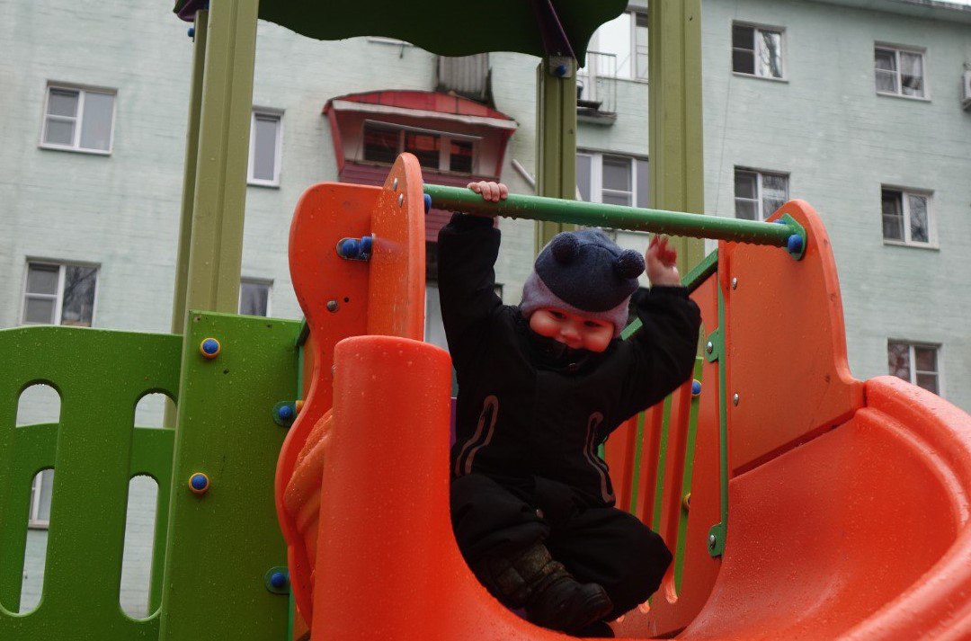 Игорь Корпунков: Сегодня осмотрели детские площадки, установленные в Курчатове в этом году Игорь Корпунков: Сегодня осмотрели детские площадки, установленные в Курчатове в этом году