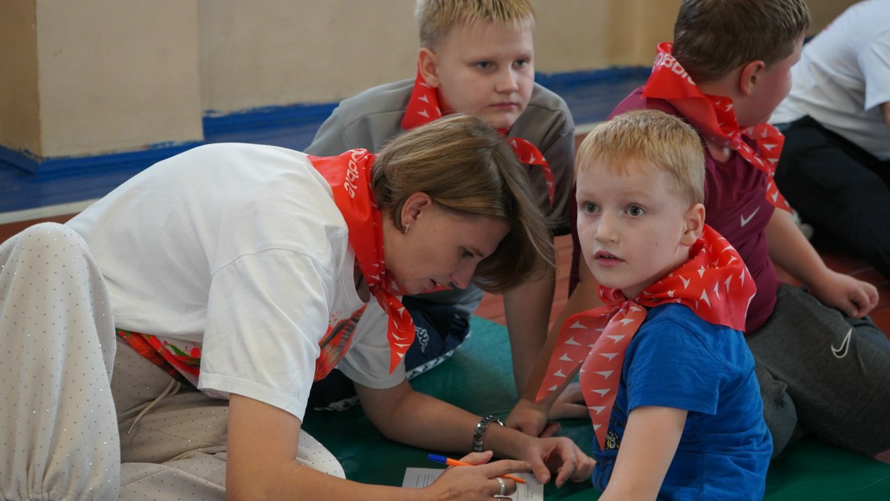 «Мама, папа, братик, я — Мы спортивная семья...» «Мама, папа, братик, я — Мы спортивная семья...»