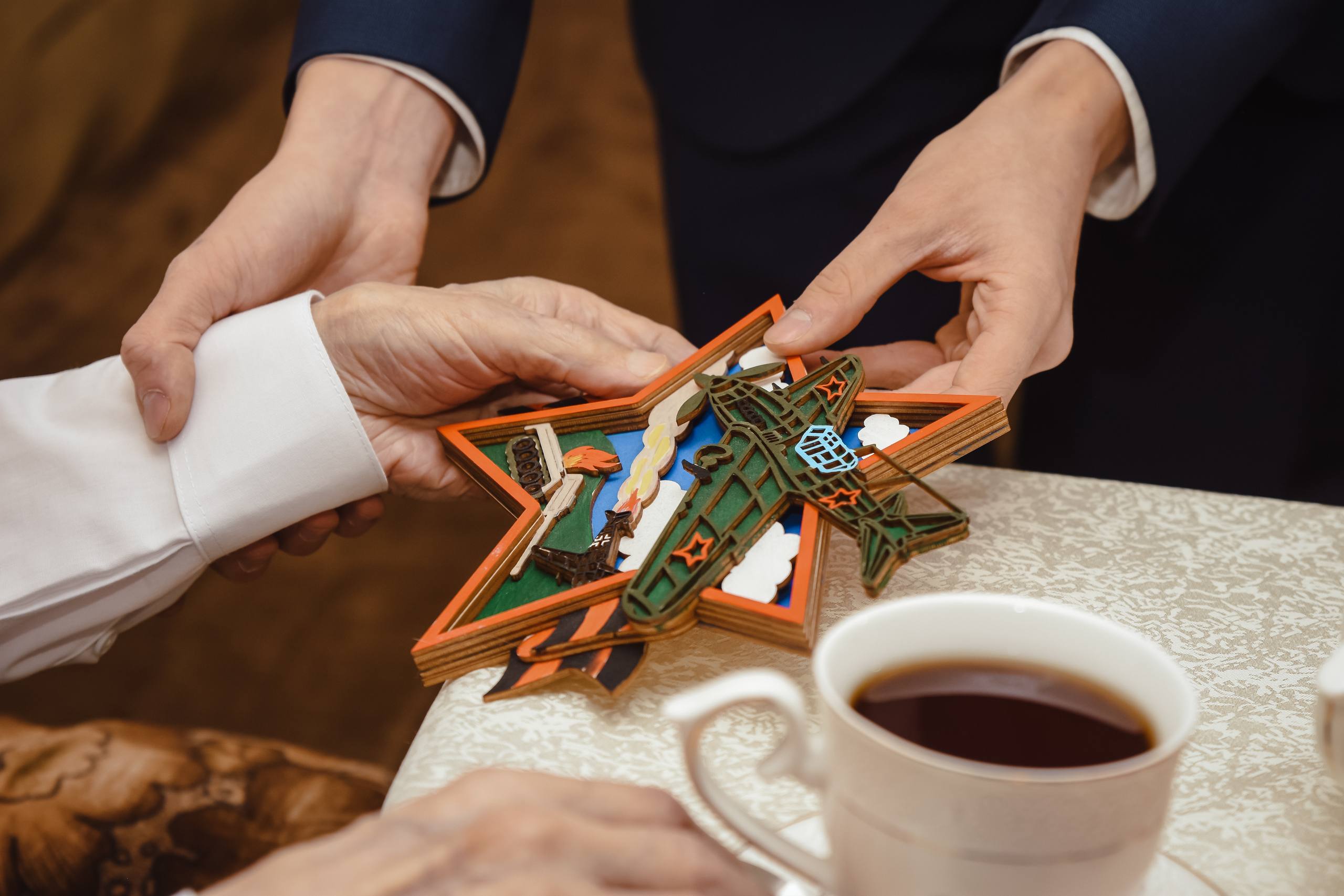 В Курске 103-й день рождения отметил участник Великой Отечественной войны, лётчик Михаил Жаков В Курске 103-й день рождения отметил участник Великой Отечественной войны, лётчик Михаил Жаков