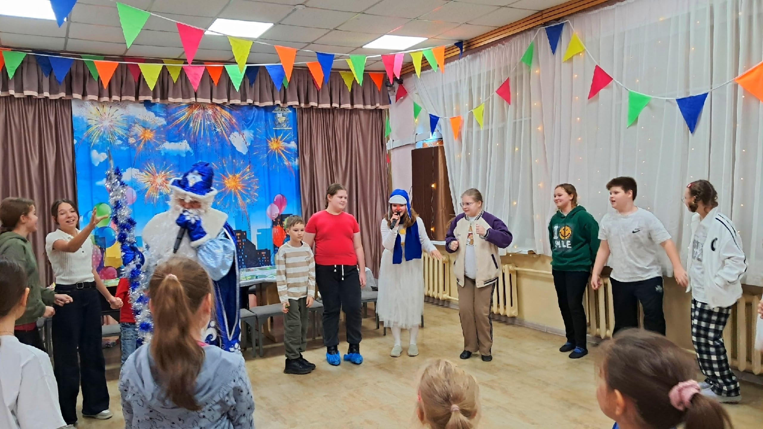 В Культурном центре "Алиса" прошло удивительное мероприятие, посвященное Дню рождения замечательного волшебника Деда Мороза! В Культурном центре "Алиса" прошло удивительное мероприятие, посвященное Дню рождения замечательного волшебника Деда Мороза!