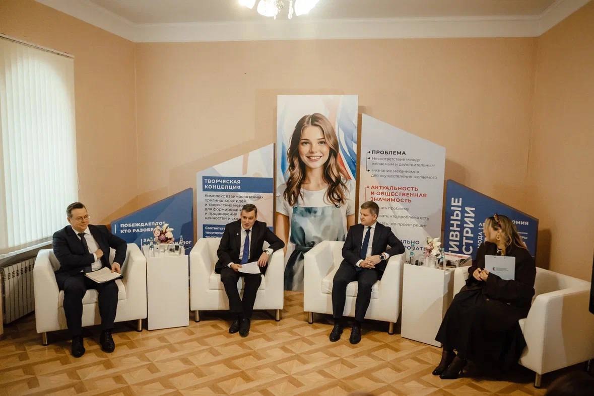 Сегодня в Курске прошло официальное открытие Проектного офиса Президентского фонда культурных инициатив Сегодня в Курске прошло официальное открытие Проектного офиса Президентского фонда культурных инициатив