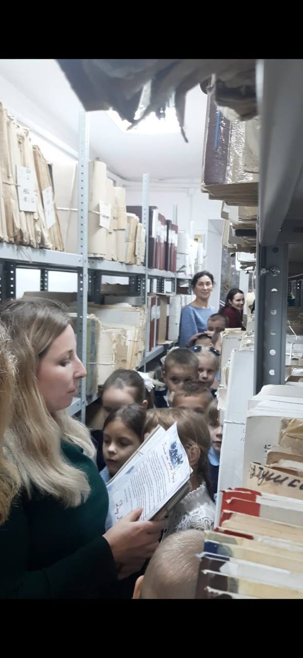 18 ноября 2025 года, в рамках сетевого взаимодействия по реализации дополнительной программы "К родным истокам" МБУДО "Фатежский Дом пионеров и школьников" и ФСШ №1, юные жители нашего города ,под руководством педагога... 18 ноября 2025 года, в рамках сетевого взаимодействия по реализации дополнительной программы "К родным истокам" МБУДО "Фатежский Дом пионеров и школьников" и ФСШ №1, юные жители нашего города ,под руководством педагога...