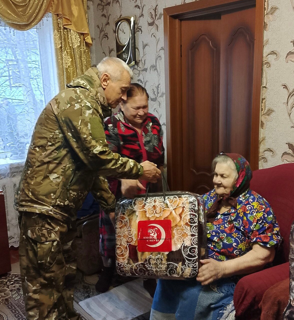 15 ноября свой 95-летний юбилей отметила Анна Егоровна Строкова, труженица тыла, вдова участника Великой Отечественной войны 15 ноября свой 95-летний юбилей отметила Анна Егоровна Строкова, труженица тыла, вдова участника Великой Отечественной войны