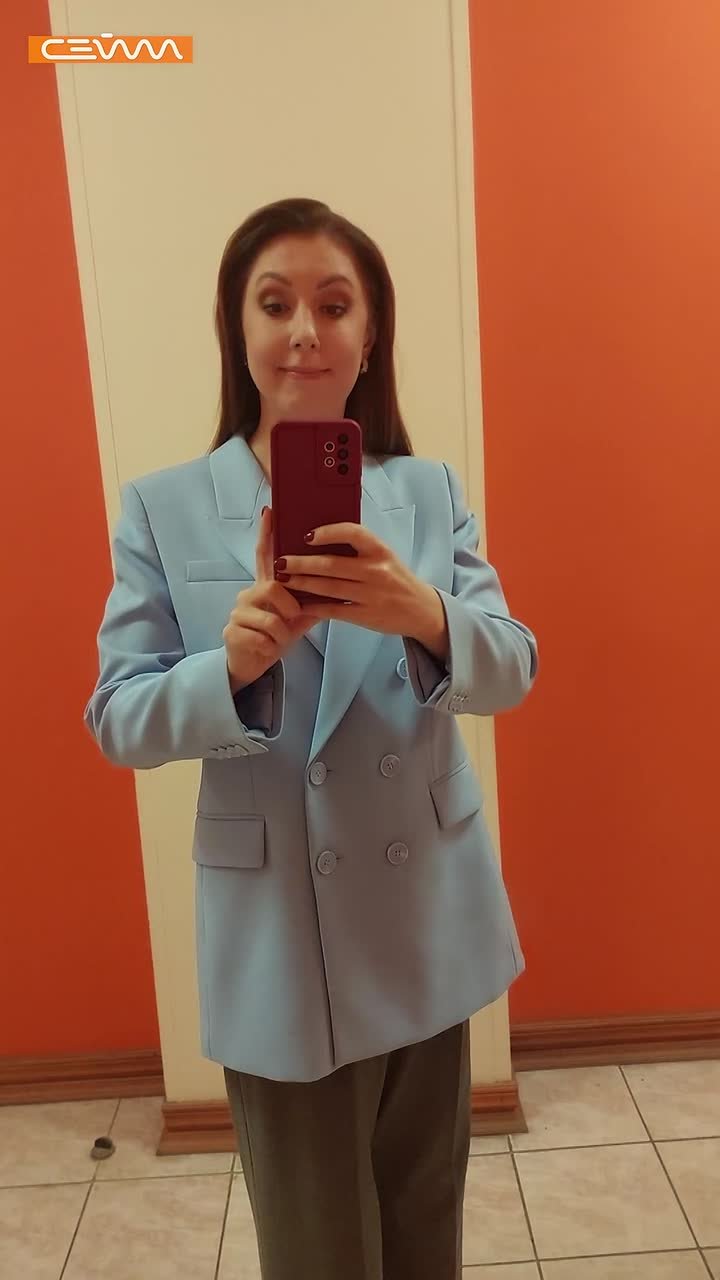 Вы когда-нибудь задумывались, как ведущий новостей успевает быть всегда таким собранным?