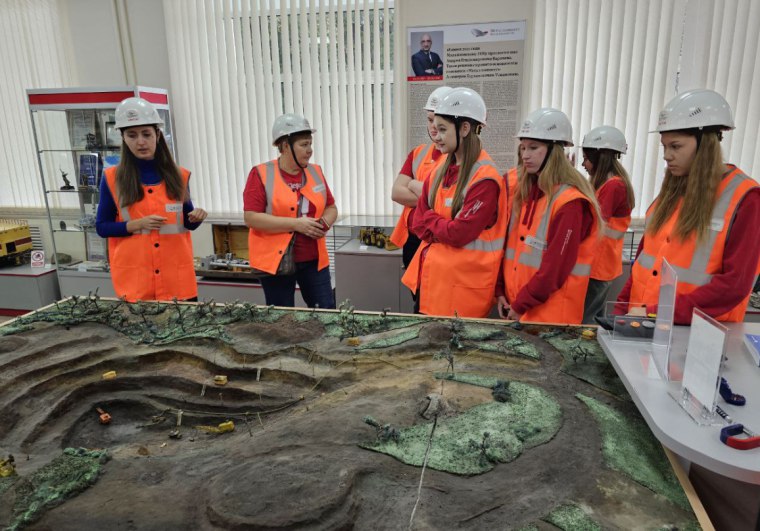 Недавно Первые города Курчатова посетили профориентационный проект "Профэкспедиция", направленный на профессиональное самоопределение школьников и студентов, расширение их кругозора и знакомство с различными отраслями... Недавно Первые города Курчатова посетили профориентационный проект "Профэкспедиция", направленный на профессиональное самоопределение школьников и студентов, расширение их кругозора и знакомство с различными отраслями...