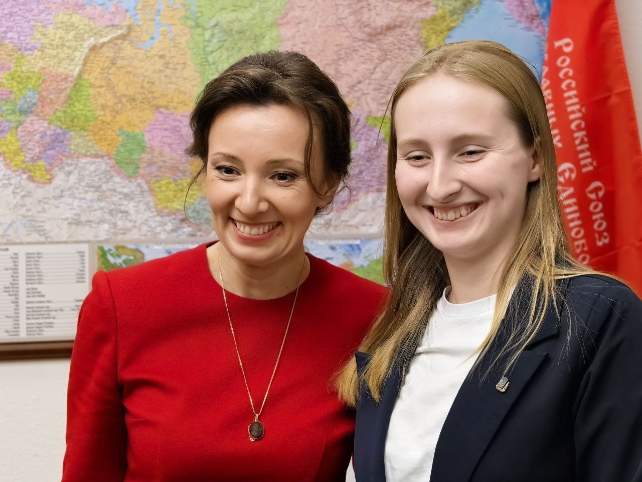 Анна Кузнецова: Сегодня в Госдуме побывали особые гости – школьники из Курска Анна Кузнецова: Сегодня в Госдуме побывали особые гости – школьники из Курска