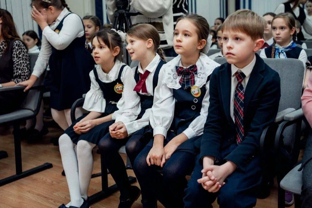 Чемпионы по танцевальному спорту рассказали юным курянам о пути к победе