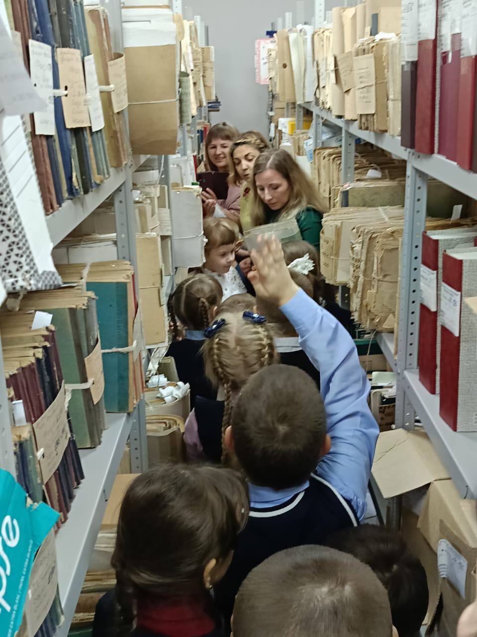 18 ноября 2025 года, в рамках сетевого взаимодействия по реализации дополнительной программы "К родным истокам" МБУДО "Фатежский Дом пионеров и школьников" и ФСШ №1, юные жители нашего города ,под руководством педагога... 18 ноября 2025 года, в рамках сетевого взаимодействия по реализации дополнительной программы "К родным истокам" МБУДО "Фатежский Дом пионеров и школьников" и ФСШ №1, юные жители нашего города ,под руководством педагога...