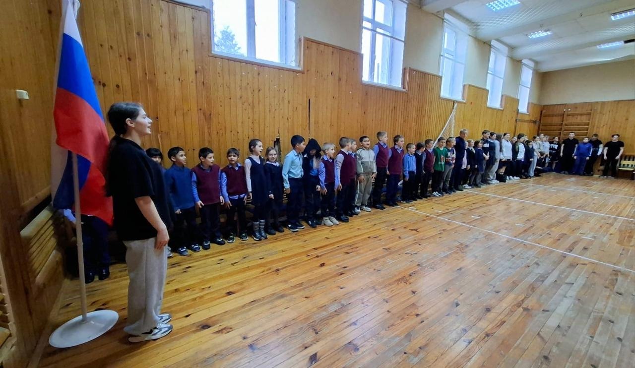 Церемония торжественного посвящения учащихся в ряды юных пожарных прошло вчера в школе-интернате Фатежского района