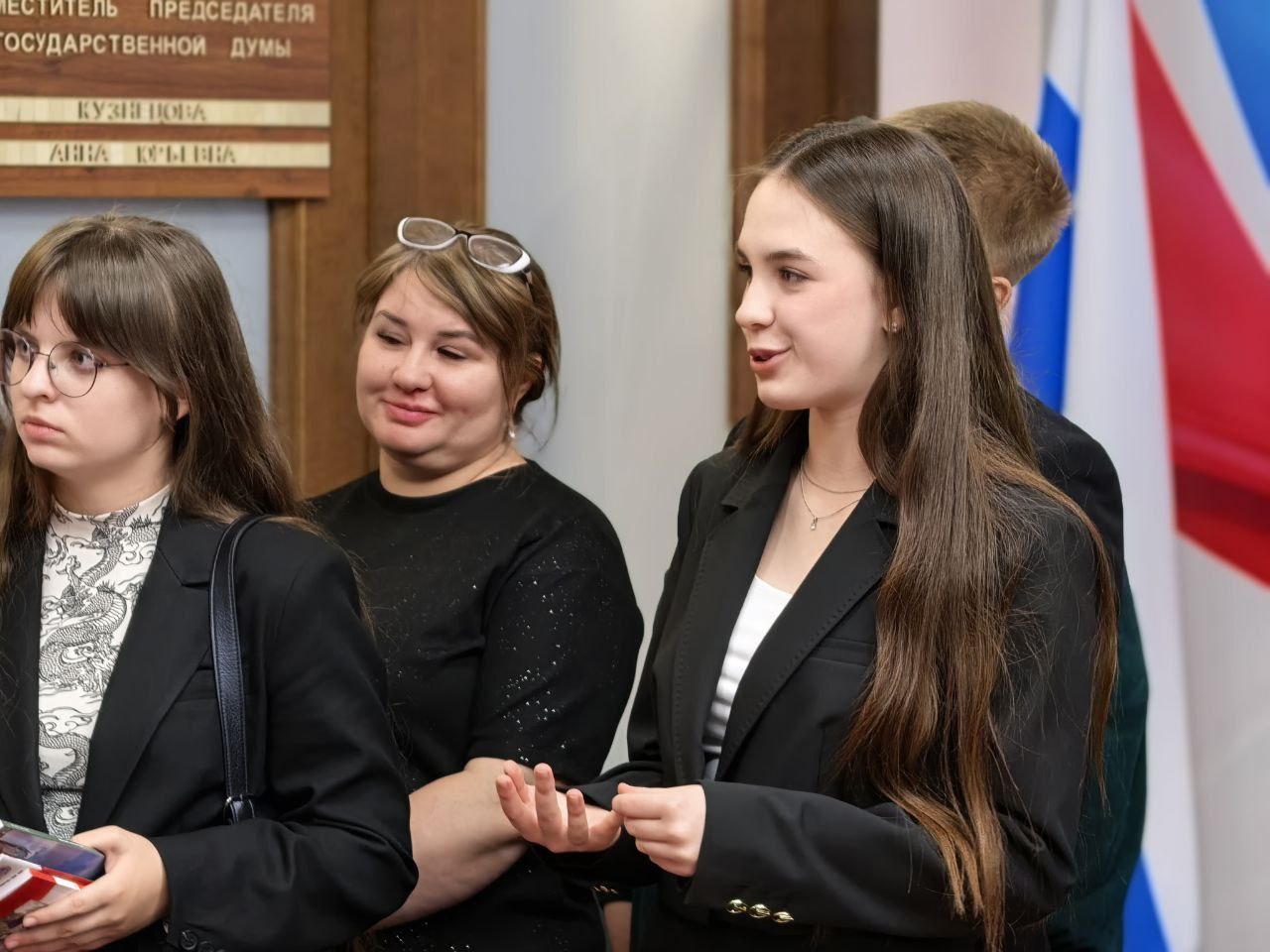 Анна Кузнецова: Сегодня в Госдуме побывали особые гости – школьники из Курска Анна Кузнецова: Сегодня в Госдуме побывали особые гости – школьники из Курска