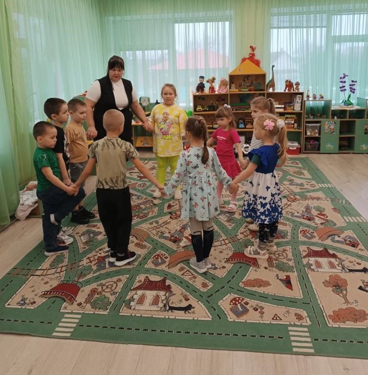 В современных реалиях нашего времени очень важно уделять большое внимание формированию у детей дошкольного возраста основ противодействия терроризму и экстремизму, правил поведения, обеспечивающих сохранность их жизни и... В современных реалиях нашего времени очень важно уделять большое внимание формированию у детей дошкольного возраста основ противодействия терроризму и экстремизму, правил поведения, обеспечивающих сохранность их жизни и...