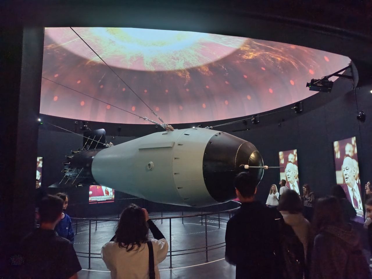 Ученица школы № 51 Курска вместе с другими победителями Всероссийского конкурса «Первые в городе» отправилась в технический тур на исторические и действующие объекты атомной отрасли нашей страны Ученица школы № 51 Курска вместе с другими победителями Всероссийского конкурса «Первые в городе» отправилась в технический тур на исторические и действующие объекты атомной отрасли нашей страны