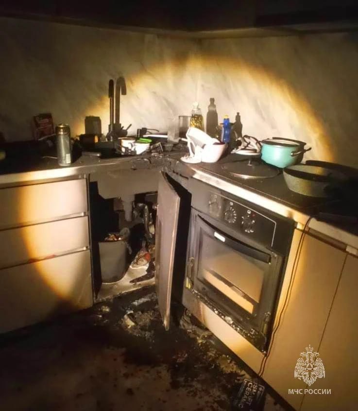Пылесос стал причиной пожара и потопа в многоэтажке Курска