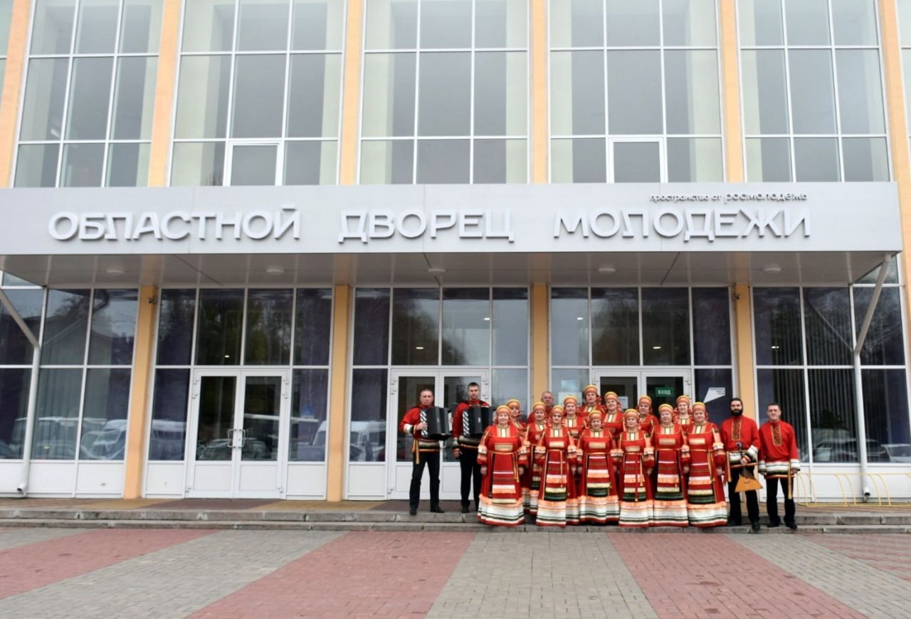 Во Дворце молодежи города Курска состоялся гала-концерт конкурса «Оставайтесь, друзья, молодыми!» Во Дворце молодежи города Курска состоялся гала-концерт конкурса «Оставайтесь, друзья, молодыми!»