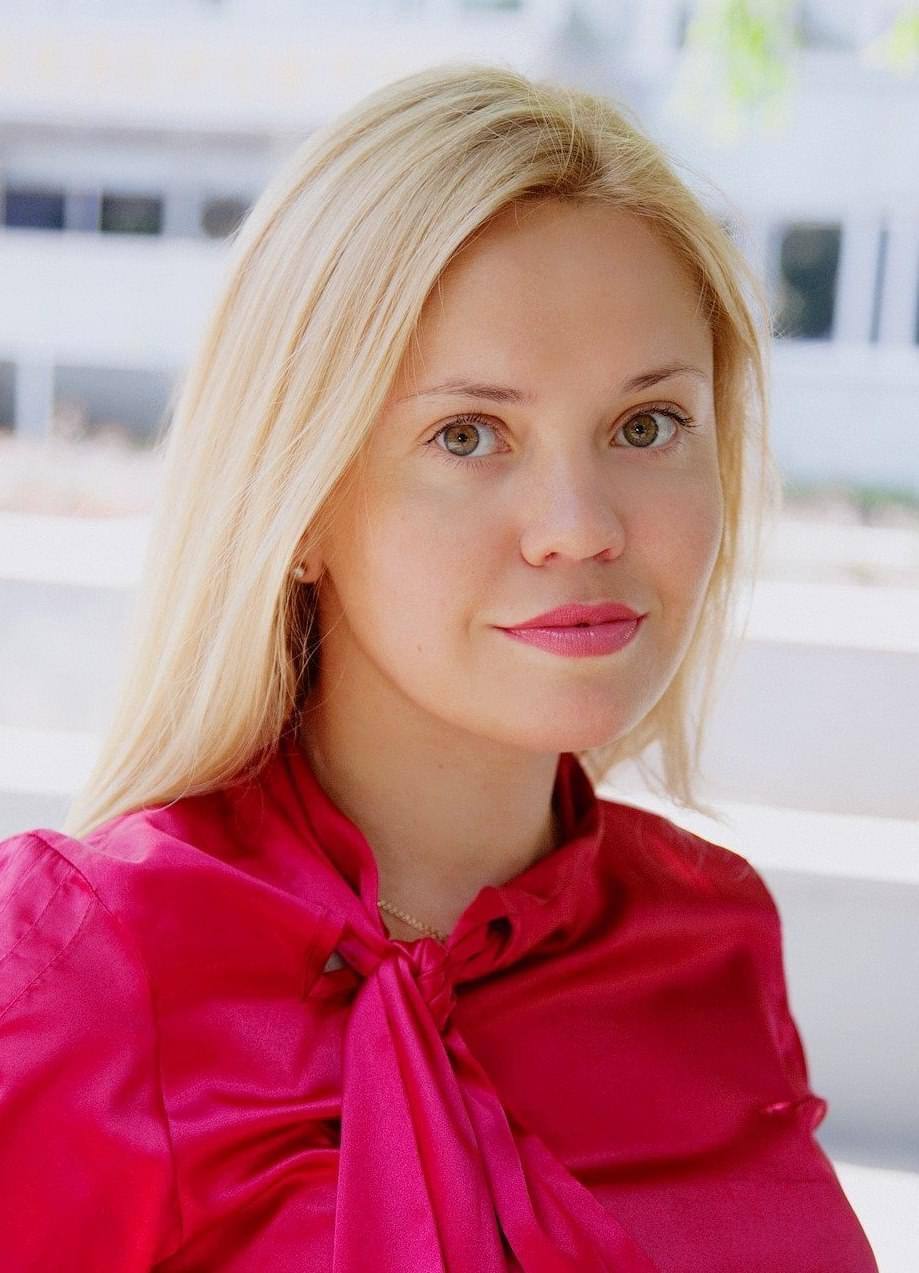 Екатерина Харченко: Профессиональный праздник сегодня навеял воспоминания о моем пути в высшей школе Екатерина Харченко: Профессиональный праздник сегодня навеял воспоминания о моем пути в высшей школе