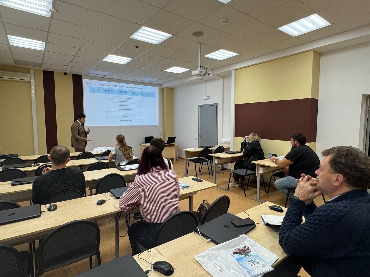 Завершился ноябрьский курс «Школы предпринимателя» Завершился ноябрьский курс «Школы предпринимателя»