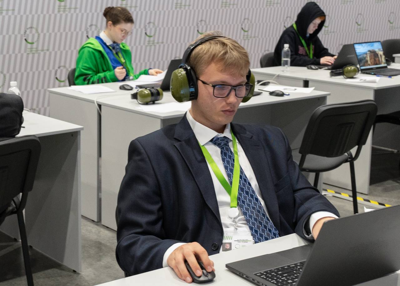 Дмитрий Чернышенко: Чемпионат «Профессионалы» – самое масштабное соревнование по профессиональному мастерству в России Дмитрий Чернышенко: Чемпионат «Профессионалы» – самое масштабное соревнование по профессиональному мастерству в России