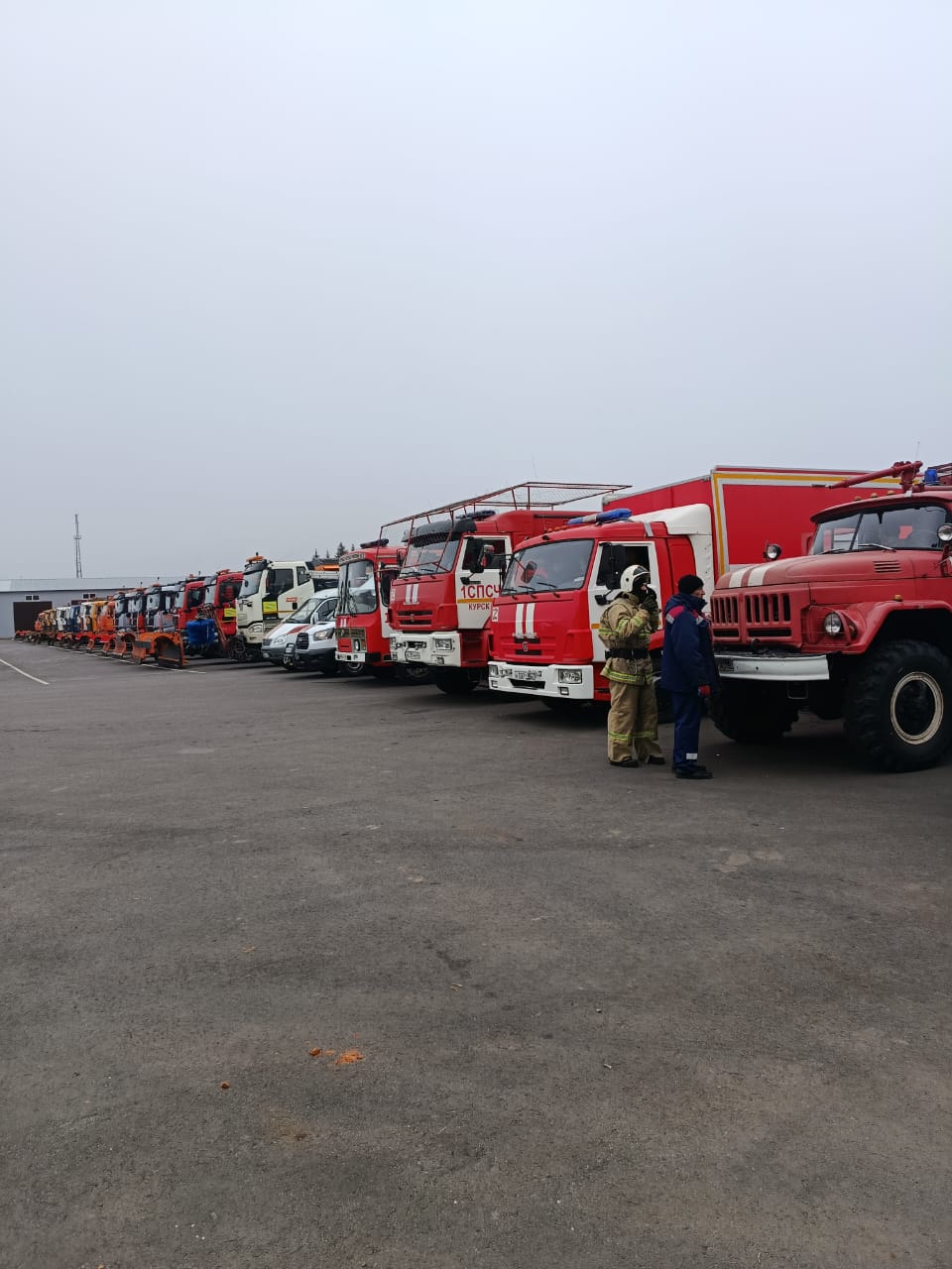 Сергей Цуканов: Сегодня в рамках штабной тренировки по ликвидации чрезвычайных ситуаций, вызванных нарушением пропускной способности на автомобильных дорогах Курской области, Фатежское районное звено ТП РСЧС Курской области... Сергей Цуканов: Сегодня в рамках штабной тренировки по ликвидации чрезвычайных ситуаций, вызванных нарушением пропускной способности на автомобильных дорогах Курской области, Фатежское районное звено ТП РСЧС Курской области...
