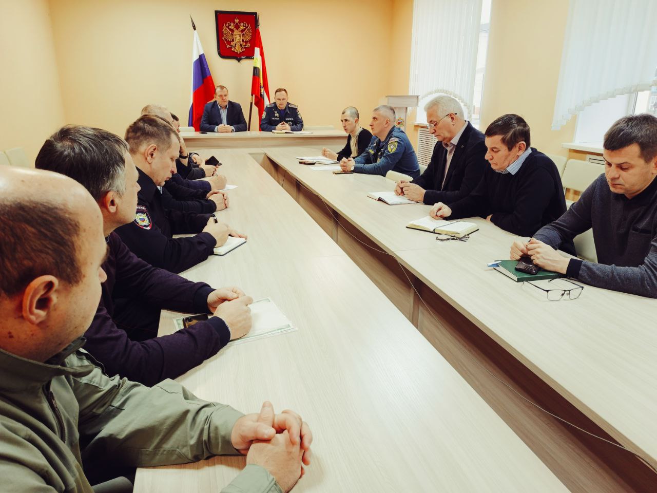 Сергей Цуканов: Сегодня в рамках штабной тренировки по ликвидации чрезвычайных ситуаций, вызванных нарушением пропускной способности на автомобильных дорогах Курской области, Фатежское районное звено ТП РСЧС Курской области...