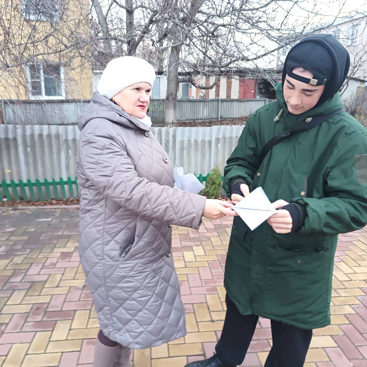 Виктор Петров: В рамках акции "Банковская карта — безопасное использование", организованной сотрудниками Пристенской детской библиотеки, наши юные граждане получили ценные знания о безопасности финансовых операций Виктор Петров: В рамках акции "Банковская карта — безопасное использование", организованной сотрудниками Пристенской детской библиотеки, наши юные граждане получили ценные знания о безопасности финансовых операций