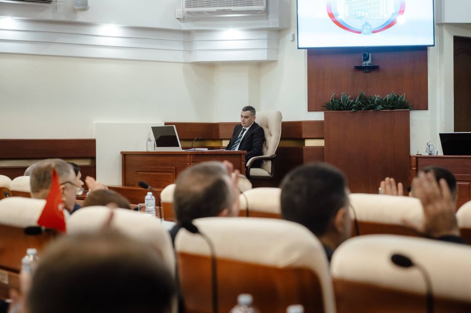 Александр Хинштейн: Сегодня депутаты Курской областной Думы приняли поправки в региональный закон «О бесплатном предоставлении в собственность отдельным категориям граждан земельных участков на территории Курской области»