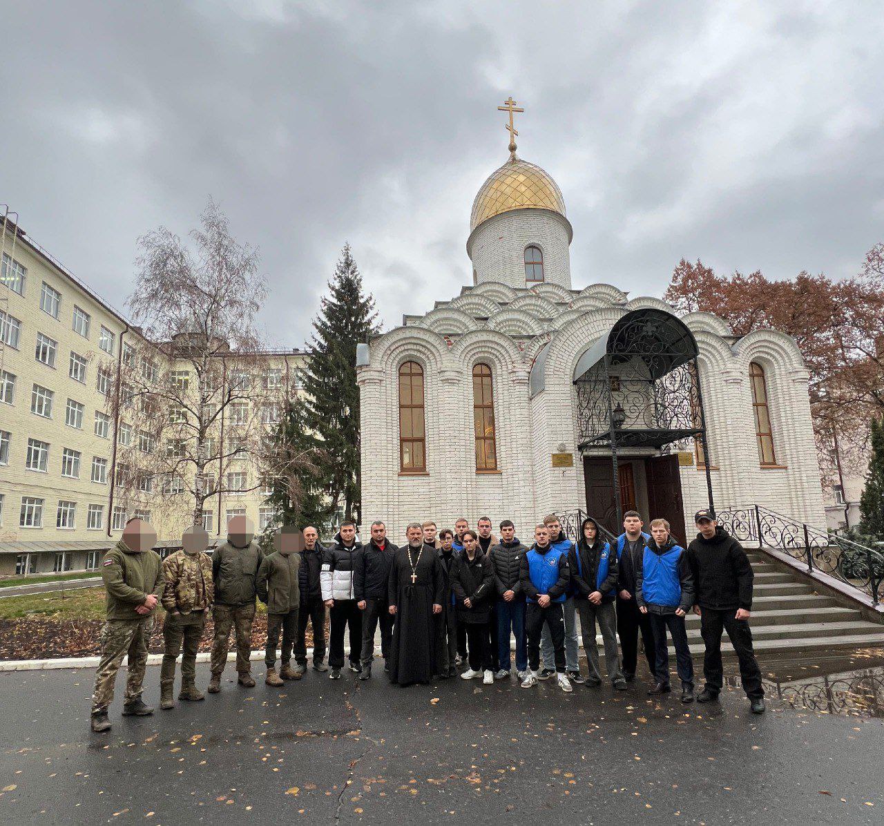 В Курском государственном университете состоялась акция по передаче гуманитарной помощи военнослужащим В Курском государственном университете состоялась акция по передаче гуманитарной помощи военнослужащим