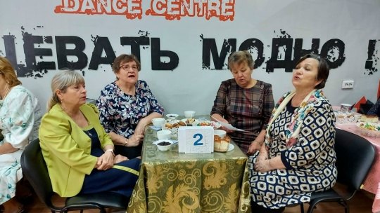 В уютных стенах Районного дома народного творчества в популярном среди местных жителей кафе "Дежавю", состоялся– театрализованный праздник "Печки-лавочки"! Вечер, наполненный теплом русской души и искрящейся атмосферой... В уютных стенах Районного дома народного творчества в популярном среди местных жителей кафе "Дежавю", состоялся– театрализованный праздник "Печки-лавочки"! Вечер, наполненный теплом русской души и искрящейся атмосферой...
