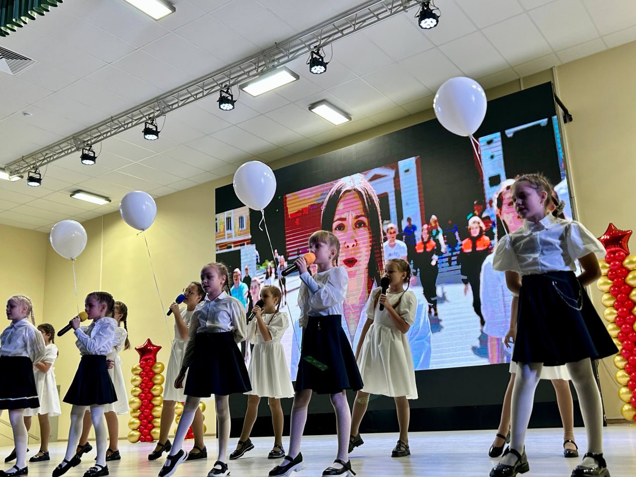 В школе № 58 Курска почтили память генерал-майора Михаила Овсянникова В школе № 58 Курска почтили память генерал-майора Михаила Овсянникова