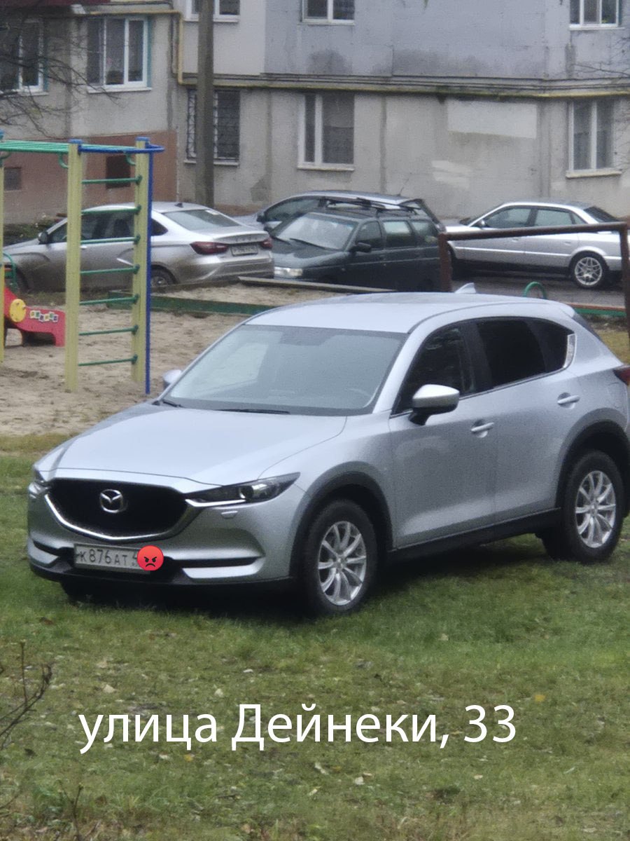 В Курске по жалобам жителей усилили контроль за неправильной парковкой