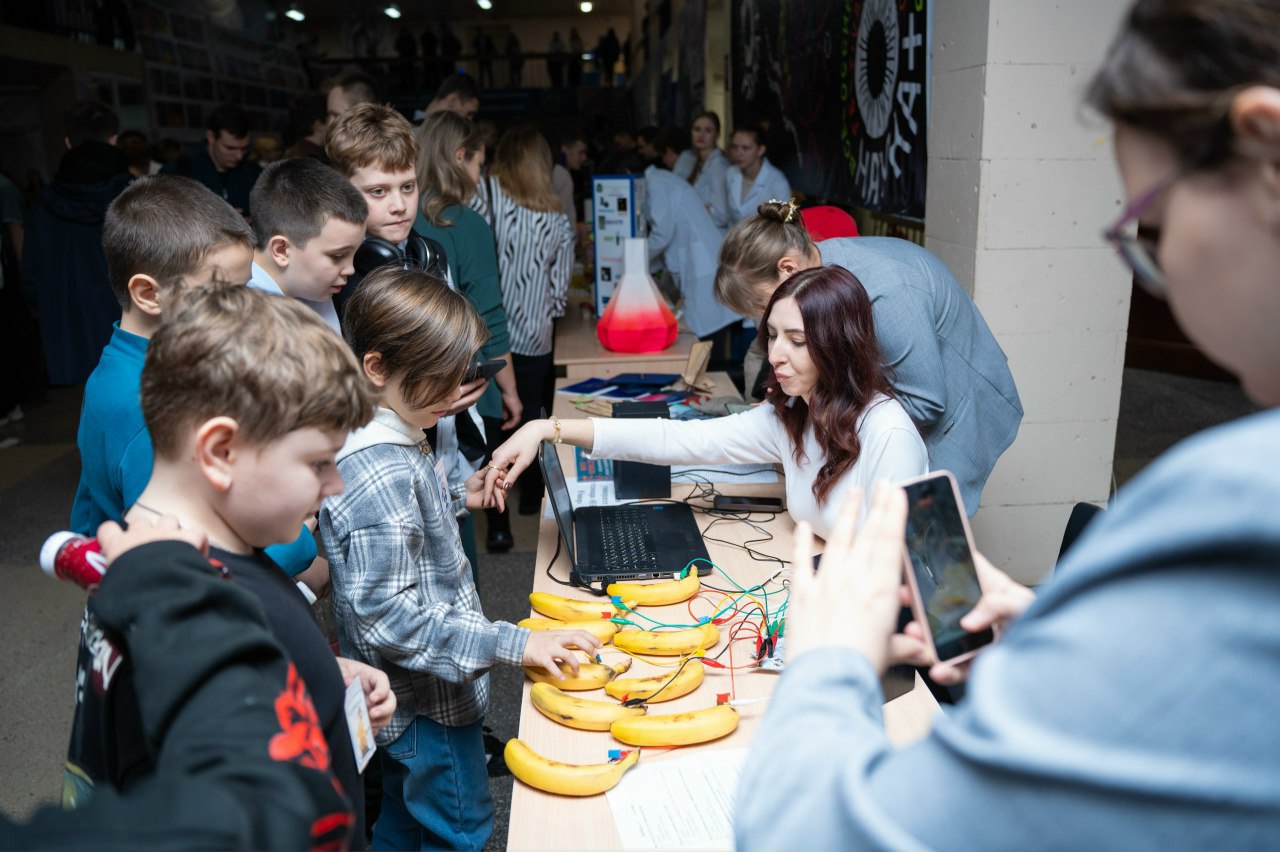 Куряне погрузились в мир науки Куряне погрузились в мир науки