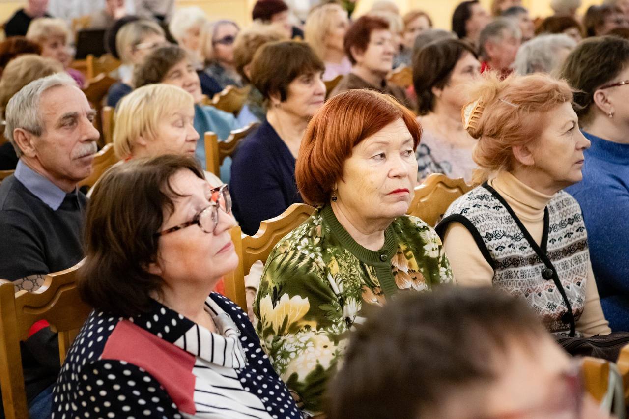 Сегодня в концертно-творческом центре имени М.С. Щепкина прошел благотворительный концерт, посвященный Дню матери Сегодня в концертно-творческом центре имени М.С. Щепкина прошел благотворительный концерт, посвященный Дню матери