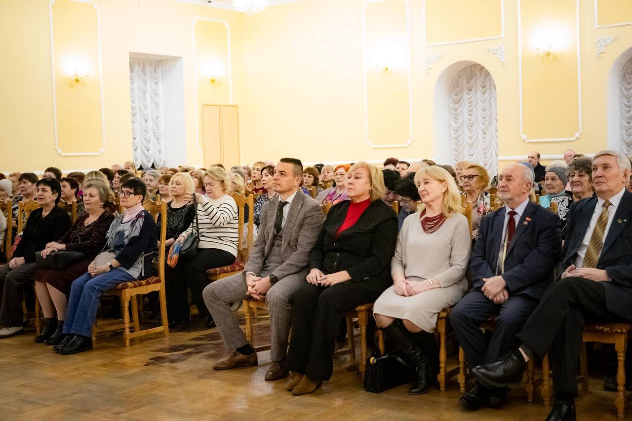 Сегодня в концертно-творческом центре имени М.С. Щепкина прошел благотворительный концерт, посвященный Дню матери Сегодня в концертно-творческом центре имени М.С. Щепкина прошел благотворительный концерт, посвященный Дню матери