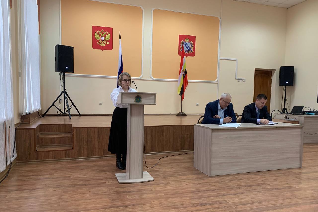 Виктор Петров: Сегодня в Администрации Пристенского района прошло совещание с индивидуальными предпринимателями, на котором обсуждались важные направления поддержки бизнеса и совместной работы Виктор Петров: Сегодня в Администрации Пристенского района прошло совещание с индивидуальными предпринимателями, на котором обсуждались важные направления поддержки бизнеса и совместной работы