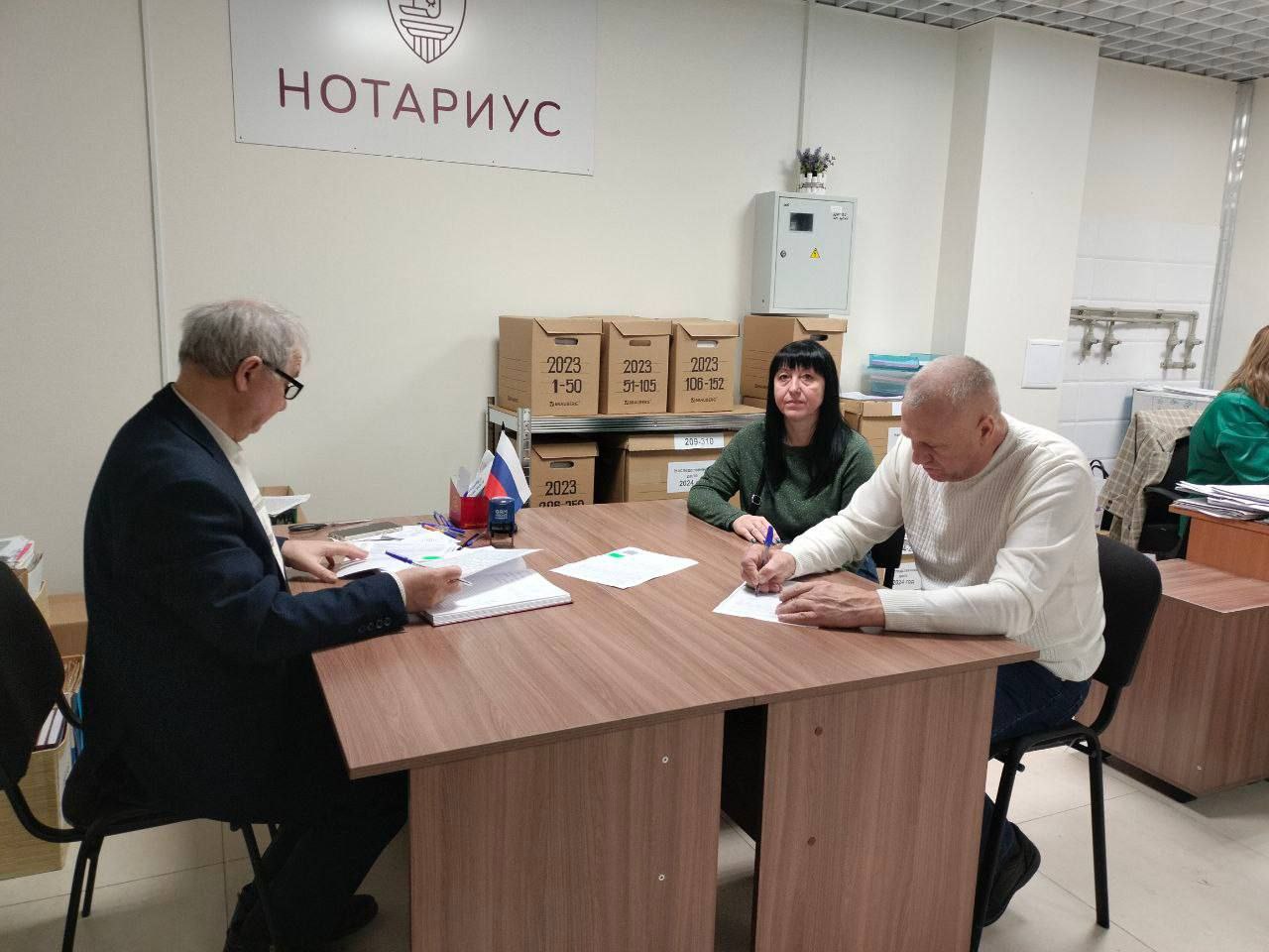 Павел Золотарев: Законодательство предусматривает необходимость нотариального удостоверения документов, связанных с имуществом, принадлежащим детям