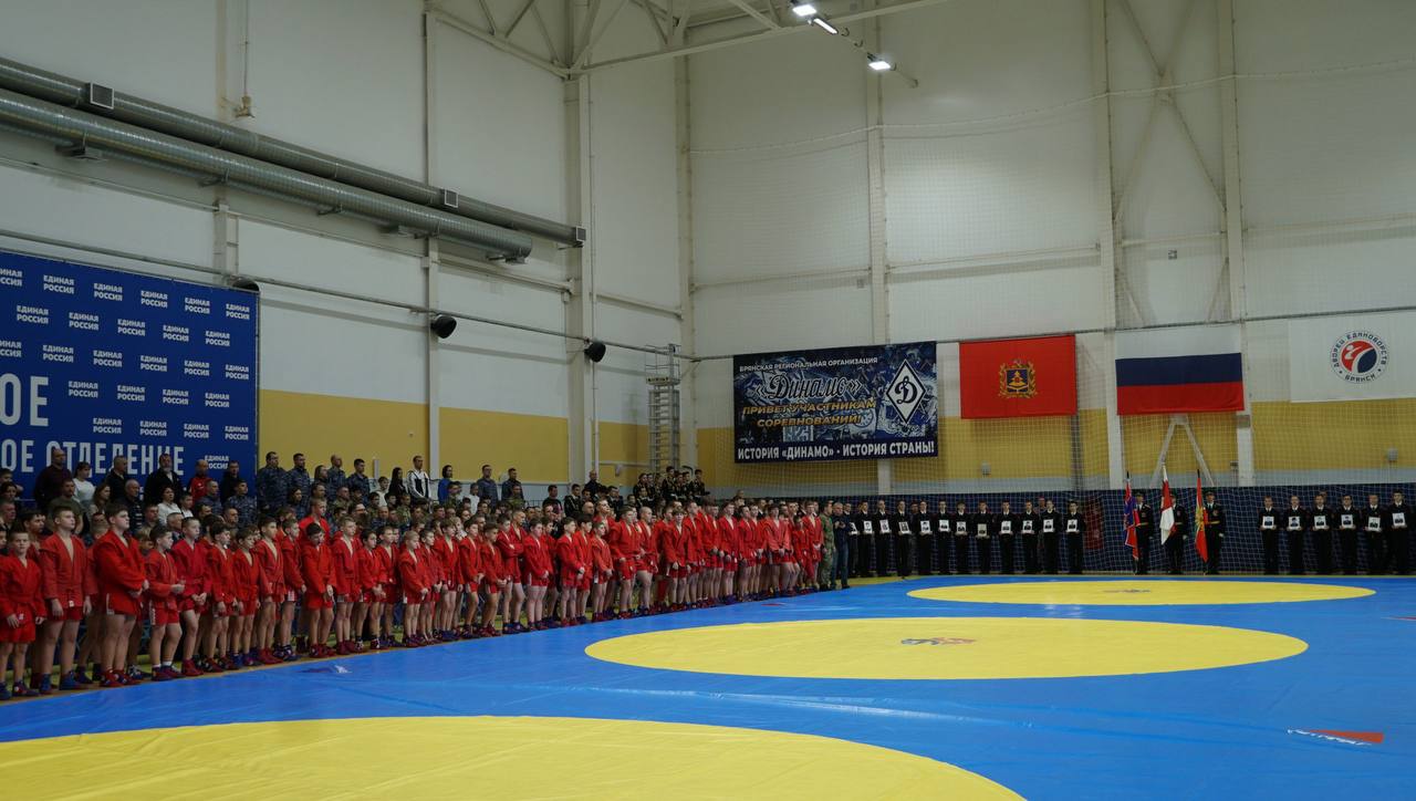Турнир по самбо памяти погибших военнослужащих и сотрудников силовых структур прошёл в Брянске Турнир по самбо памяти погибших военнослужащих и сотрудников силовых структур прошёл в Брянске