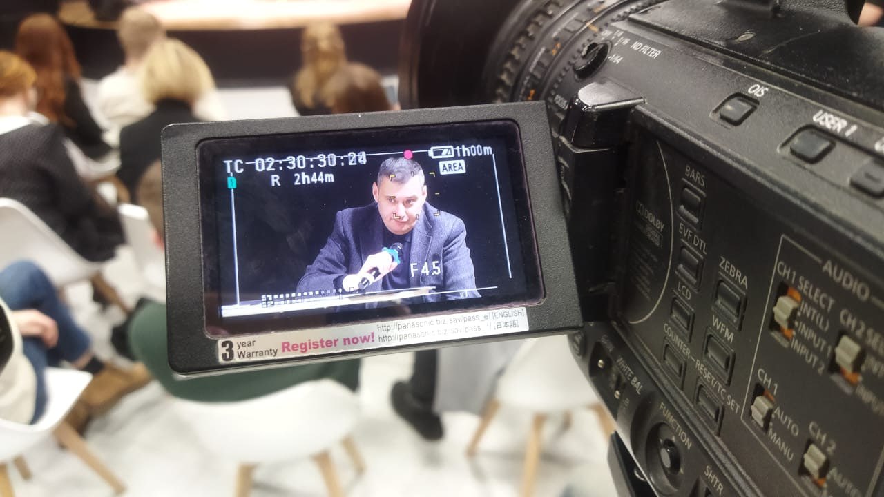 Внешний вид Курска необходимо изменить к лучшему, пока это сделать не удалось, рассказал губернатор Курской области Александр Хинштейн на пресс-конференции, приуроченной к году в должности главы региона, передает... Внешний вид Курска необходимо изменить к лучшему, пока это сделать не удалось, рассказал губернатор Курской области Александр Хинштейн на пресс-конференции, приуроченной к году в должности главы региона, передает...