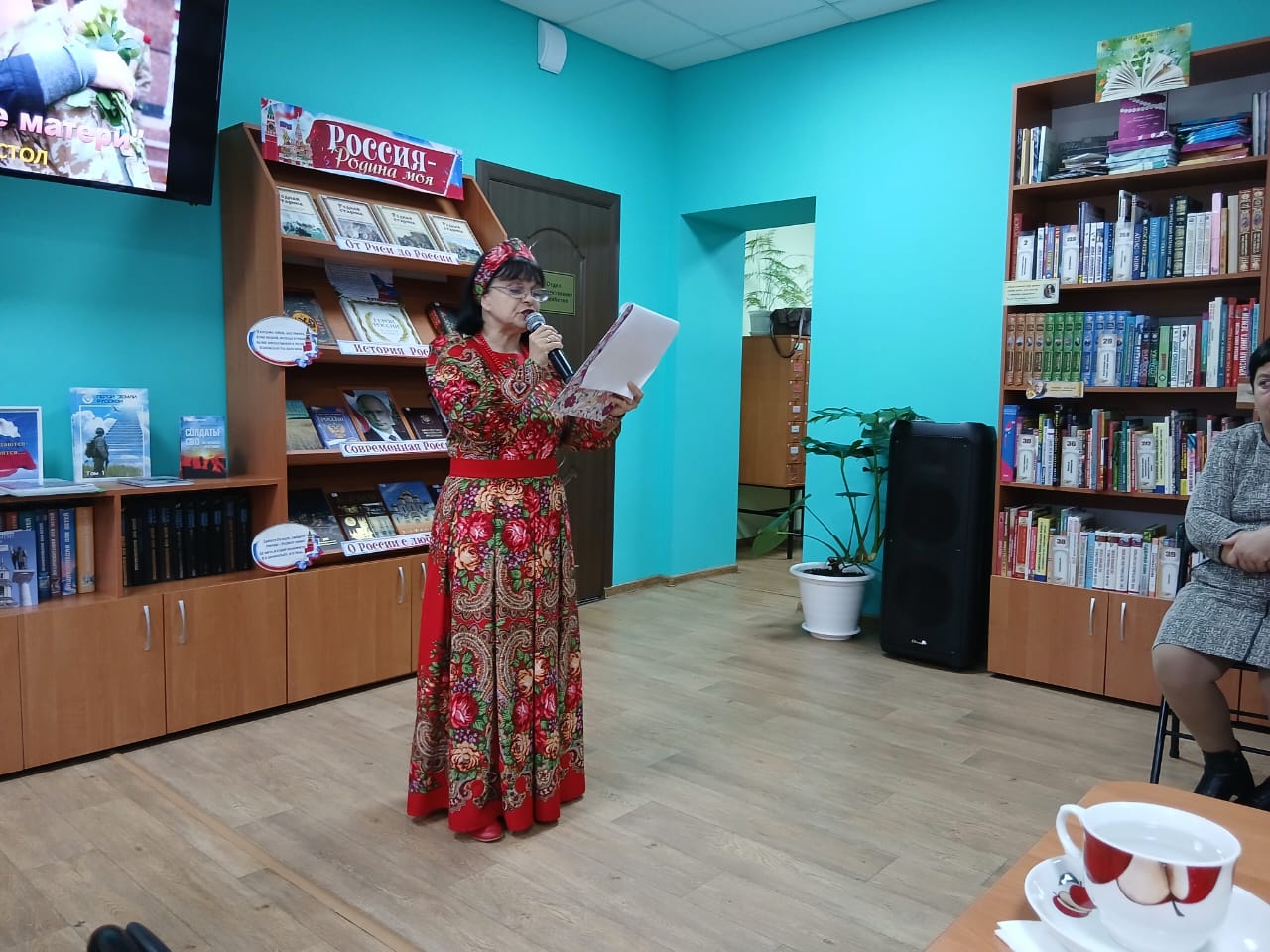 Геннадий Енютин: Сегодня в межпоселенческой библиотеке накануне Дня матери прошла встреча с мамами и супругами участников специальной военной операции Геннадий Енютин: Сегодня в межпоселенческой библиотеке накануне Дня матери прошла встреча с мамами и супругами участников специальной военной операции